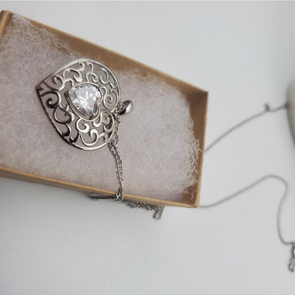 Sterling silver Swarovski crystal heart lace filigree necklace‎